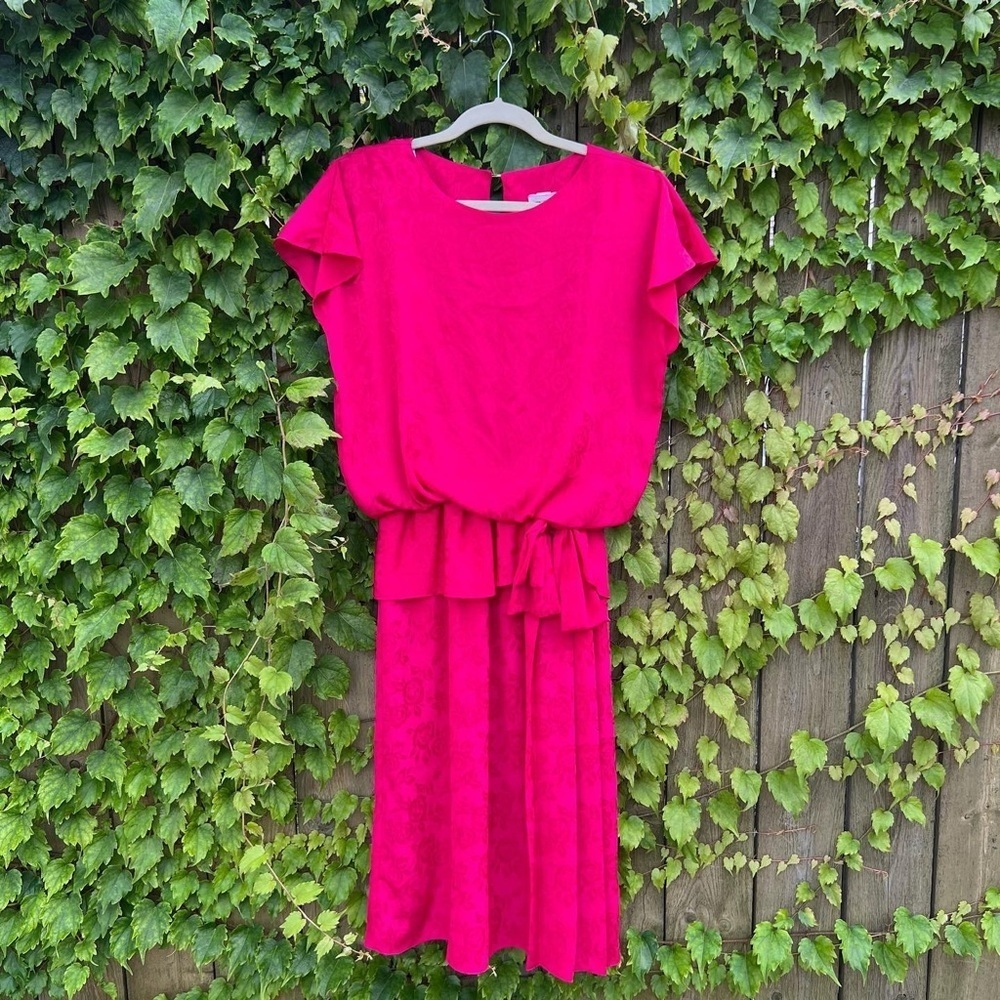Vintage 80s fuchsia peplum dress